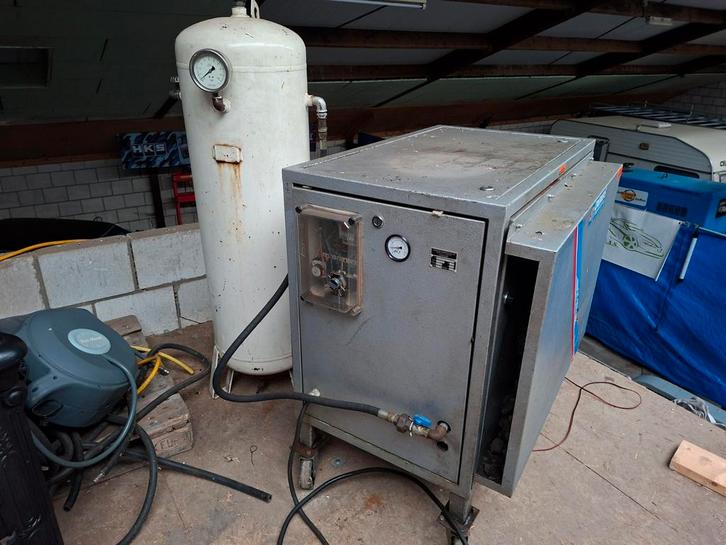 Creemers Compressors SG 600 Compressor, Doe-het-zelf en Verbouw, Compressors, Gebruikt, 10 bar of meer, 100 liter of meer, 400 tot 800 liter/min