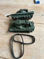 2 Dinky-Toys Leopard tanks en tracks onderdelen restauratie, Ophalen of Verzenden, Gebruikt
