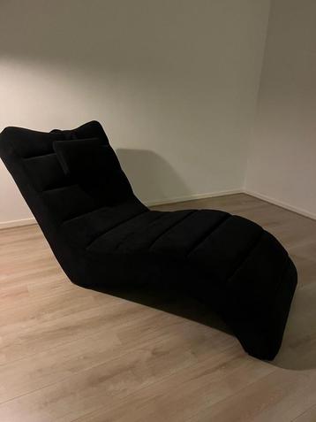 Zwarte Chaise Longue/loungestoel- ZGAN beschikbaar voor biedingen