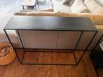 Lange en hoge mooie zwarte metalen sidetable, Huis en Inrichting, Tafels | Sidetables, Ophalen, Gebruikt, 100 tot 150 cm, Metaal