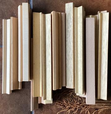 Originele houten scrabble plankjes, 1 euro per plankje beschikbaar voor biedingen