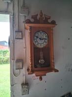 Houten Hangklok met Slinger, Antiek en Kunst, Antiek | Klokken, Ophalen of Verzenden