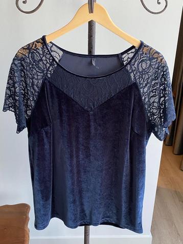 Maat L. Freequent. T-shirt. Top. Blauw. beschikbaar voor biedingen