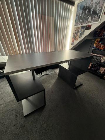 Moderne Antraciet Grijze Bureau – Uniek Design en Stevig!