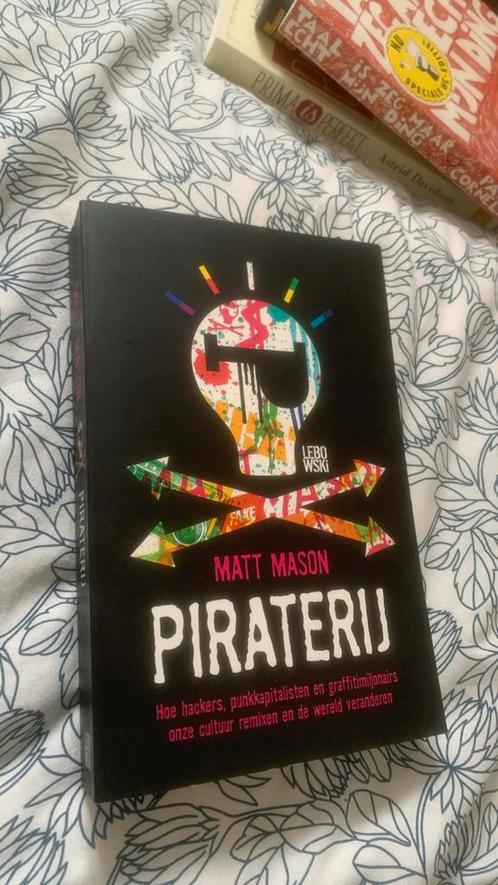 M. Mason - Piraterij, Boeken, Literatuur, Zo goed als nieuw, Nederland, Ophalen of Verzenden