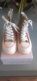 Nieuwe sneaker met tijgerprint, Ophalen of Verzenden, Zo goed als nieuw, Sneakers of Gympen