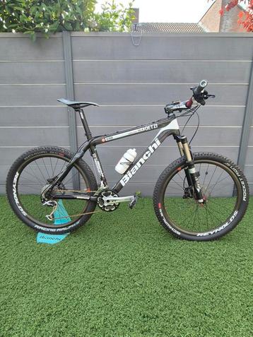 Mtb bianchi oetzi 9300 carbon beschikbaar voor biedingen