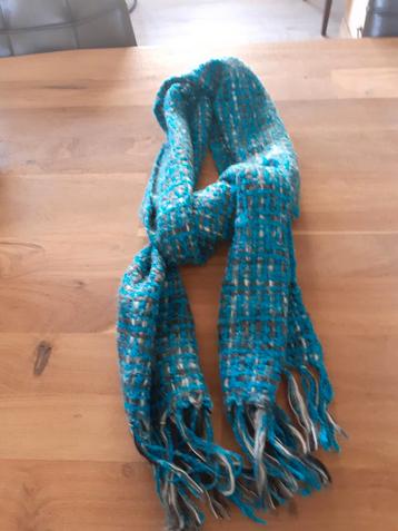 Pieces Sjaal in nieuwstaat  beschikbaar voor biedingen