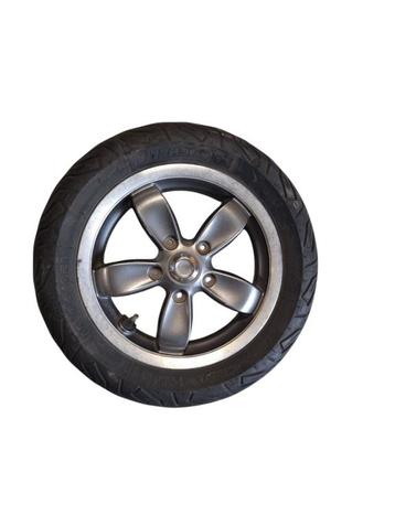 Voorband voorvelg origineel Vespa Primavera beschikbaar voor biedingen