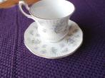 kop en schotel Royal Dover Fine Bone China made in England, Verzamelen, Ophalen of Verzenden, Zo goed als nieuw, Porselein, Kop en/of schotel