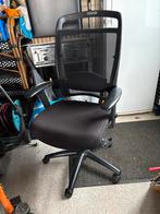 Zwarte bureaustoel met mesh rugleuning, Ophalen, Gebruikt, Zwart, Bureaustoel