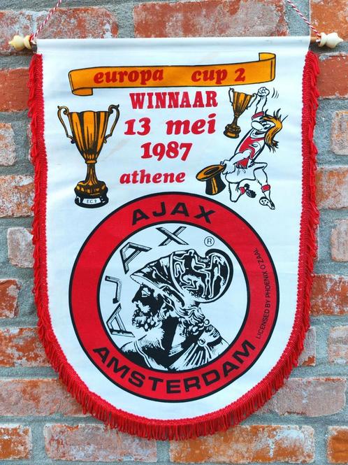 Ajax Amsterdam afc 1987 prachtige vintage vaan, Verzamelen, Sportartikelen en Voetbal, Zo goed als nieuw, Vaantje of Sjaal, Buitenlandse clubs