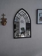 Spiegel zwart, Ophalen