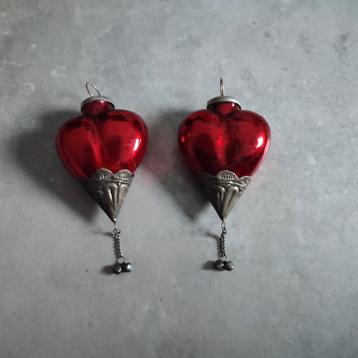 Rode kerstballen/ slingers/ piek beschikbaar voor biedingen