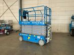 Schaarlift elektrisch 14 meter WH, Zakelijke goederen, Machines en Bouw | Liften, Steigers en Ladders