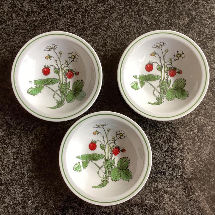 Schaaltje, Ikea, Midsommar, aardbei, vintage, Antiek en Kunst, Antiek | Schalen, Ophalen