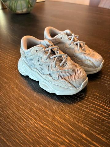 Adidas Ozweego (maat 21) beschikbaar voor biedingen