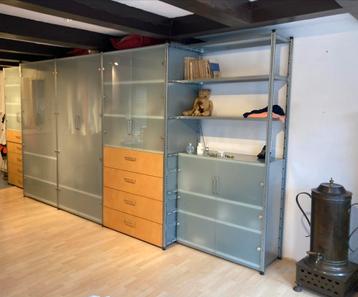 Transvorm Stellingkast - Kledingkast/Dressoir beschikbaar voor biedingen