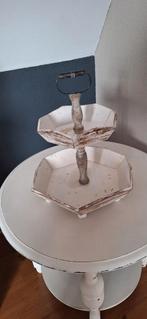 Brocante etagere van hout. 40 cm hoog diameter 37 cm, Ophalen, Gebruikt