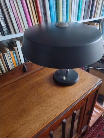 Vintage bureaulamp VEB Narva Leuchtenbau beschikbaar voor biedingen