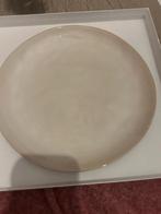 gezocht: ontbijtborden action creme, beige, Huis en Inrichting, Keuken | Servies, Ophalen, Zo goed als nieuw, Bord(en), Overige stijlen