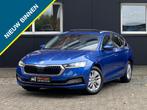 Skoda Octavia Combi 1.0 eTSI Bns Ed Autom/Panoramadak/Trekha, 65 €/maand, Gebruikt, Euro 6, Blauw