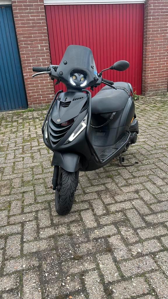 Zip Iget 50cc 2020 malossi ecu en multivar, Fietsen en Brommers, Scooters | Piaggio, Zo goed als nieuw, Zip, Maximaal 45 km/u