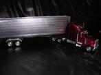 Peterbilt 1:32 paars, Ophalen of Verzenden, Zo goed als nieuw, Bus of Vrachtwagen, Overige merken