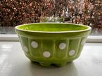 Leuke groene puddingvorm met witte stippen, Gebruikt, Porselein of Keramiek, Schaal, Ophalen of Verzenden