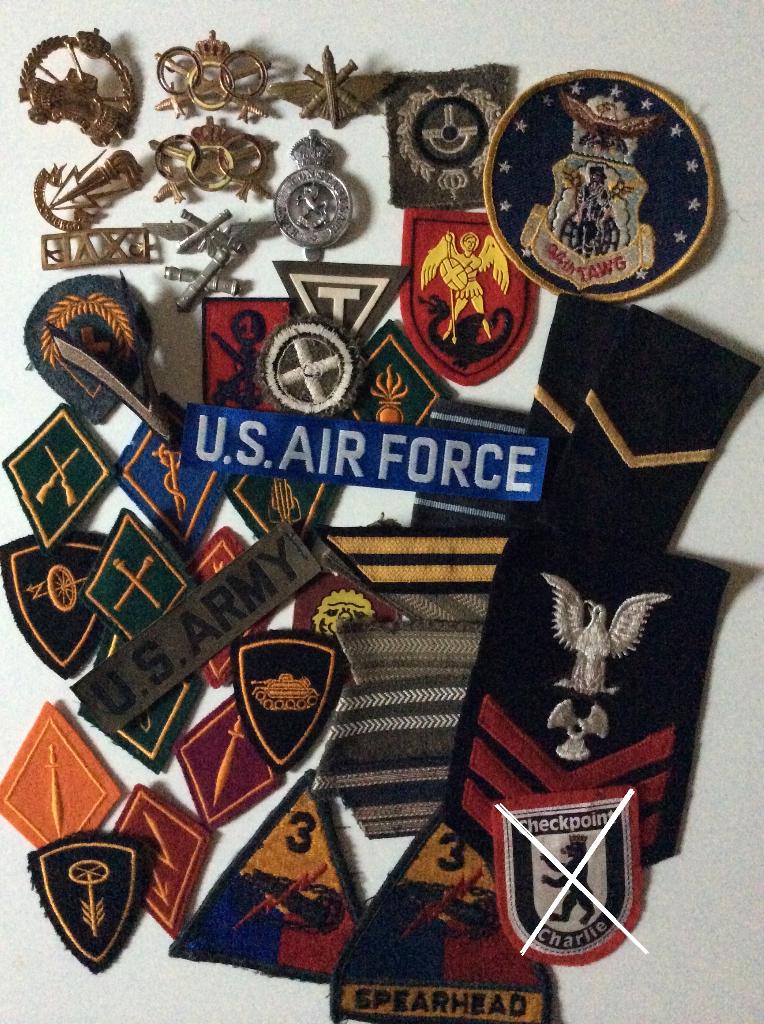 Militaire insignes, Ophalen, Overige soorten, Overige gebieden, Embleem of Badge