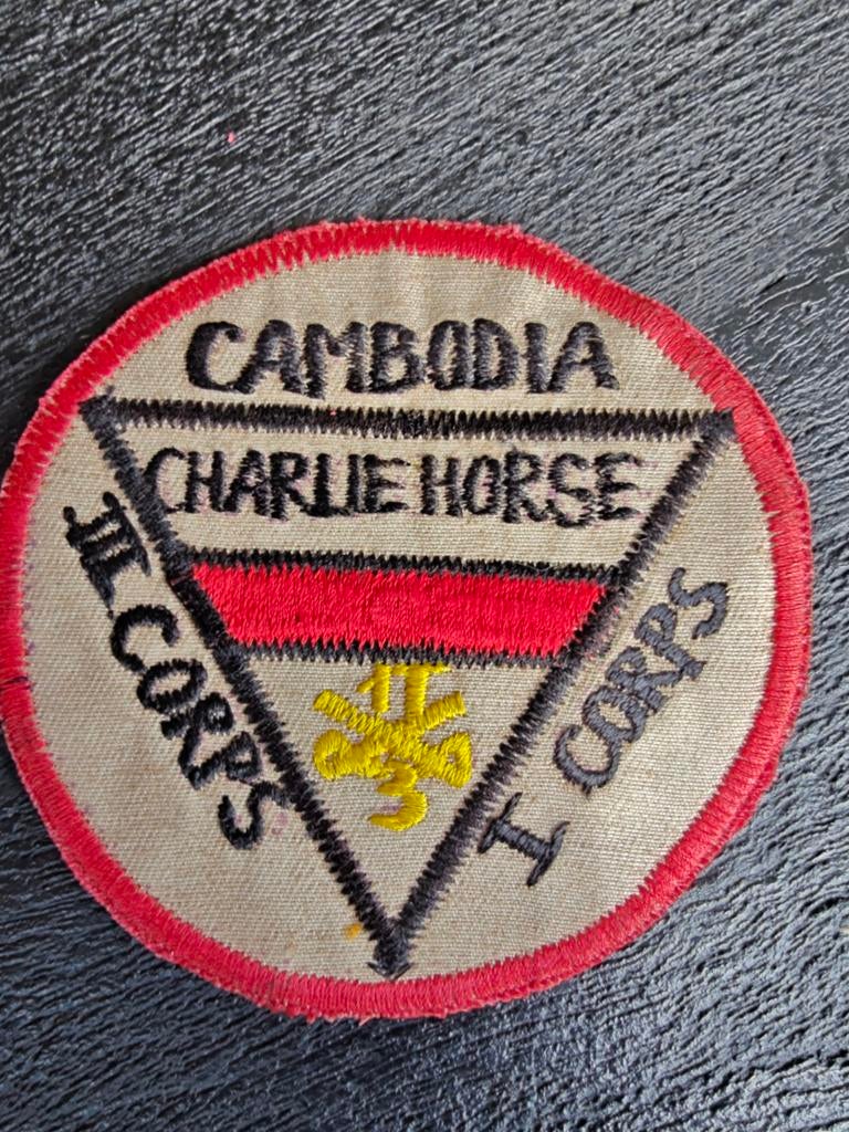3rd Squadron 17th Cavalry Regiment CHARLIE HORSE CAMBODIA VI, Ophalen of Verzenden, Zo goed als nieuw, Poster, Plaatje of Sticker