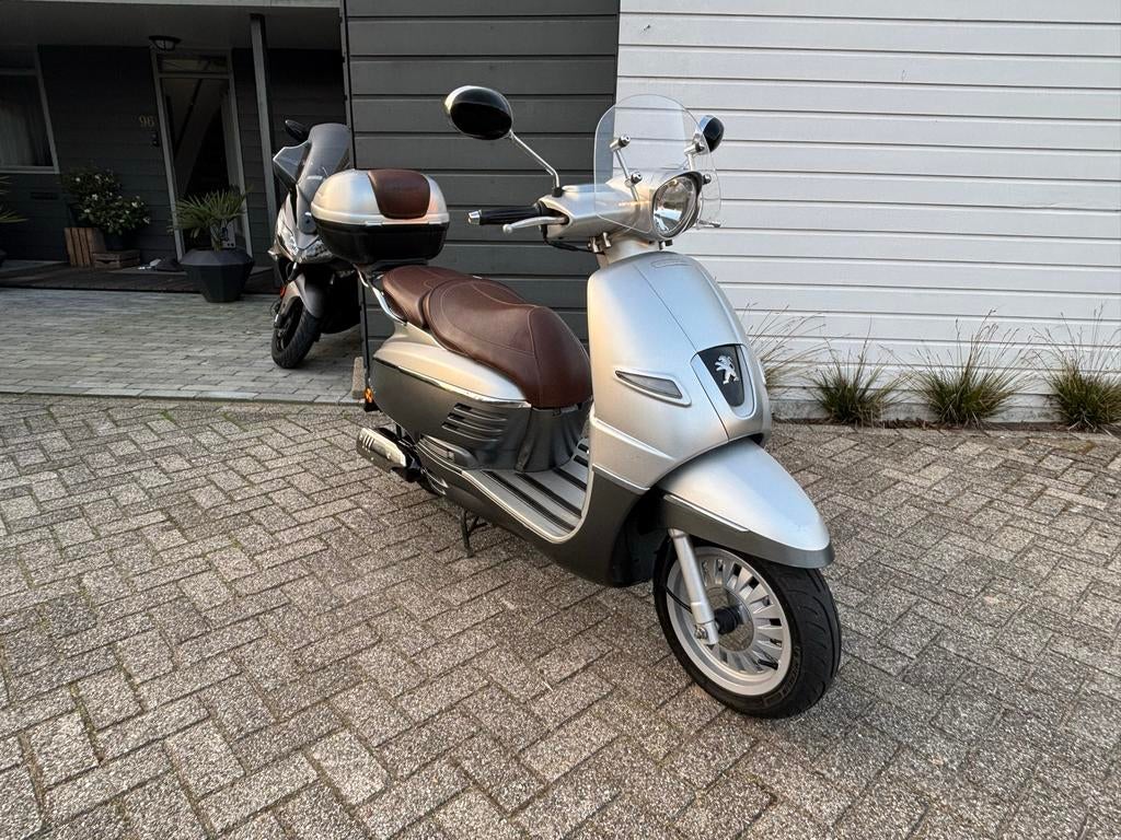 Stijlvolle Peugeot 125cc Django Scooter - Zo goed als nieuw, Particulier, Scooter