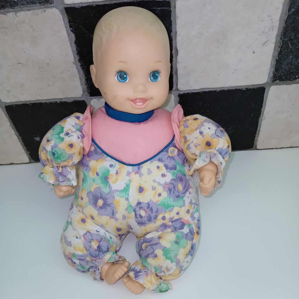 Vintage kinder garden pop, sally sunflower. Marvel 2000., Verzamelen, Poppen, Ophalen of Verzenden, Gebruikt, Pop