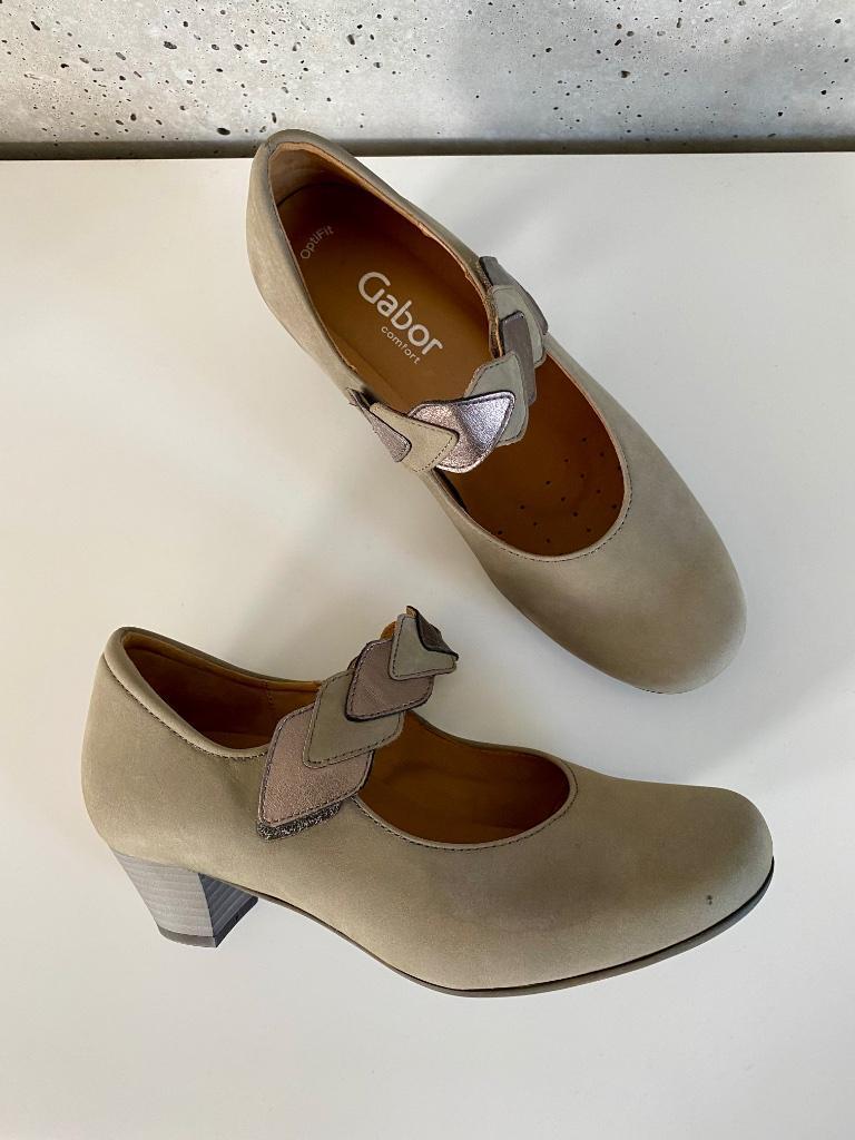 G397 Gabor Comfort mt. 4=37 pumps schoenen hak taupe beige, Kleding | Dames, Schoenen, Beige, Gabor, Ophalen of Verzenden, Zo goed als nieuw