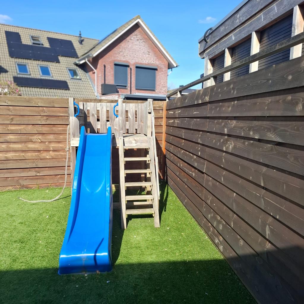 Speeltoestel met glijbaan en klimwand, Ophalen, Zo goed als nieuw, Klimtouw