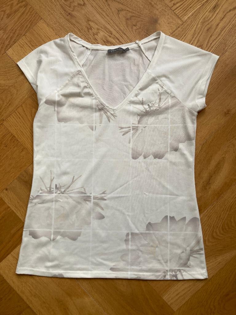 shirt Geisha maat S, Kleding | Dames, T-shirts, Geisha, Wit, Ophalen of Verzenden, Zo goed als nieuw