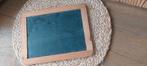OUD HOUT KRIJT-BORDJE - krijtbordje, Diversen, Schoolborden, Ophalen of Verzenden, Mobiel, Gebruikt, Krijtbord