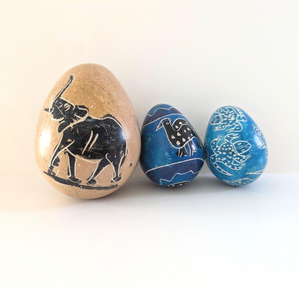 3 Fairtrade kunst eieren van steen, Diversen, Pasen, Ophalen of Verzenden