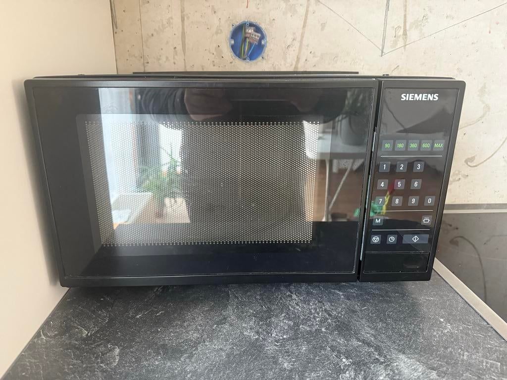 Siemens Magnetron - Zwart, Inbouw, Witgoed en Apparatuur, Magnetrons, Ophalen, Gebruikt, Magnetron, Draaiplateau