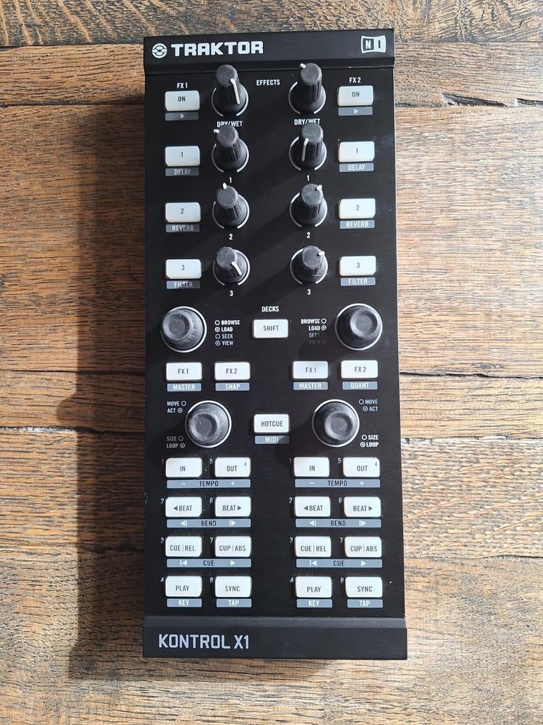 Traktor Kontrol X1, Muziek en Instrumenten, Dj-sets en Draaitafels, Ophalen, Zo goed als nieuw, Overige merken