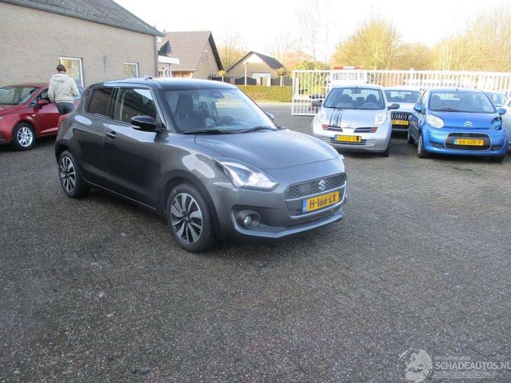Suzuki Swift 1.0 Stijl Smart Hybrid NAP REST BPM 800 EURO !, Auto diversen, Schadeauto's, Suzuki, Handgeschakeld, Hybride Elektrisch/Benzine