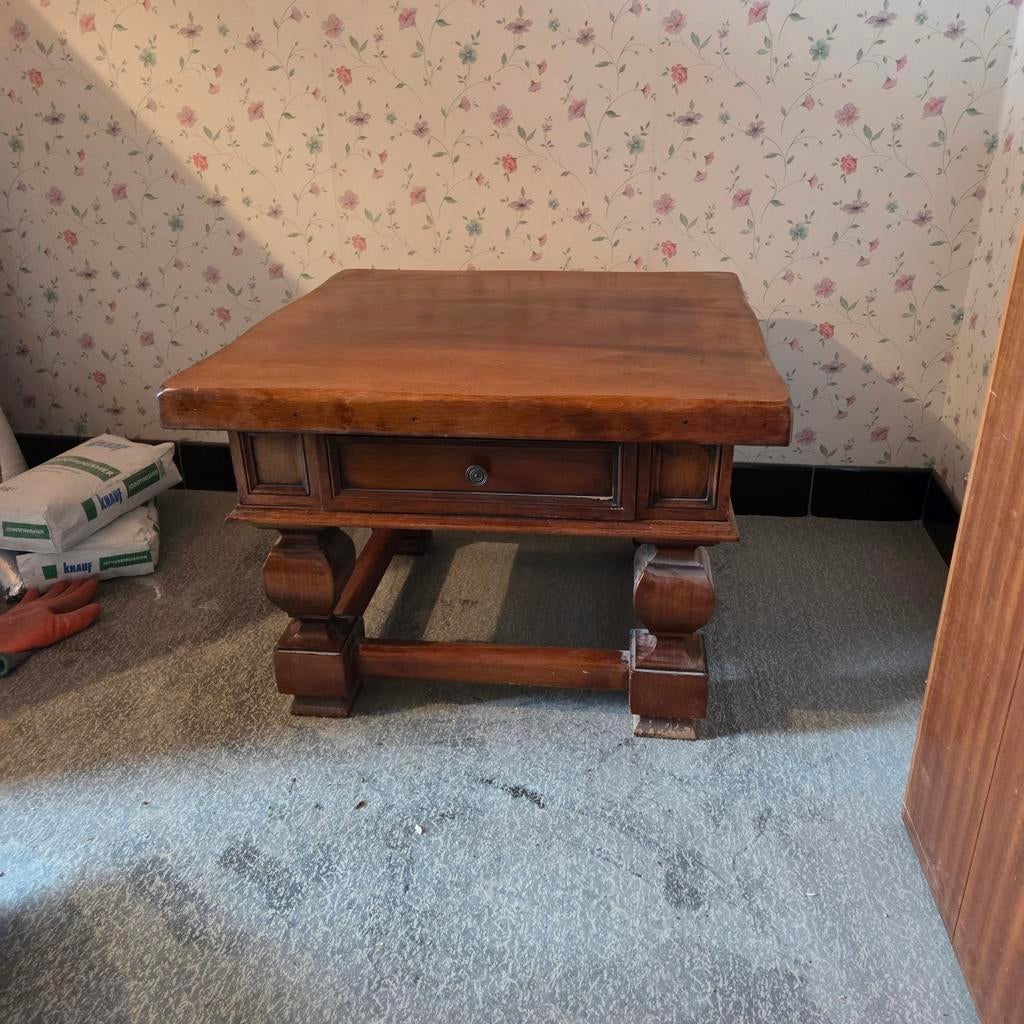 Eiken salontafel 60x60, Ophalen