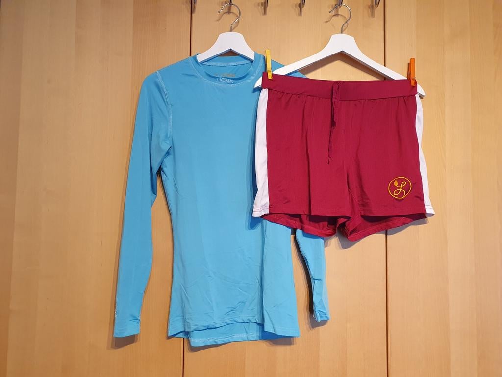 Liona sportshirt en sportbroekje, Overige typen, Ophalen of Verzenden, Zo goed als nieuw, Roze