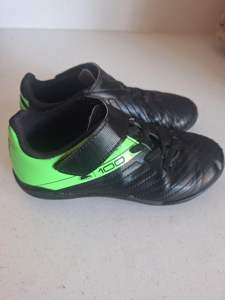 Voetbal schoenen, Maat XS of kleiner, Ophalen of Verzenden, Zo goed als nieuw, Schoenen