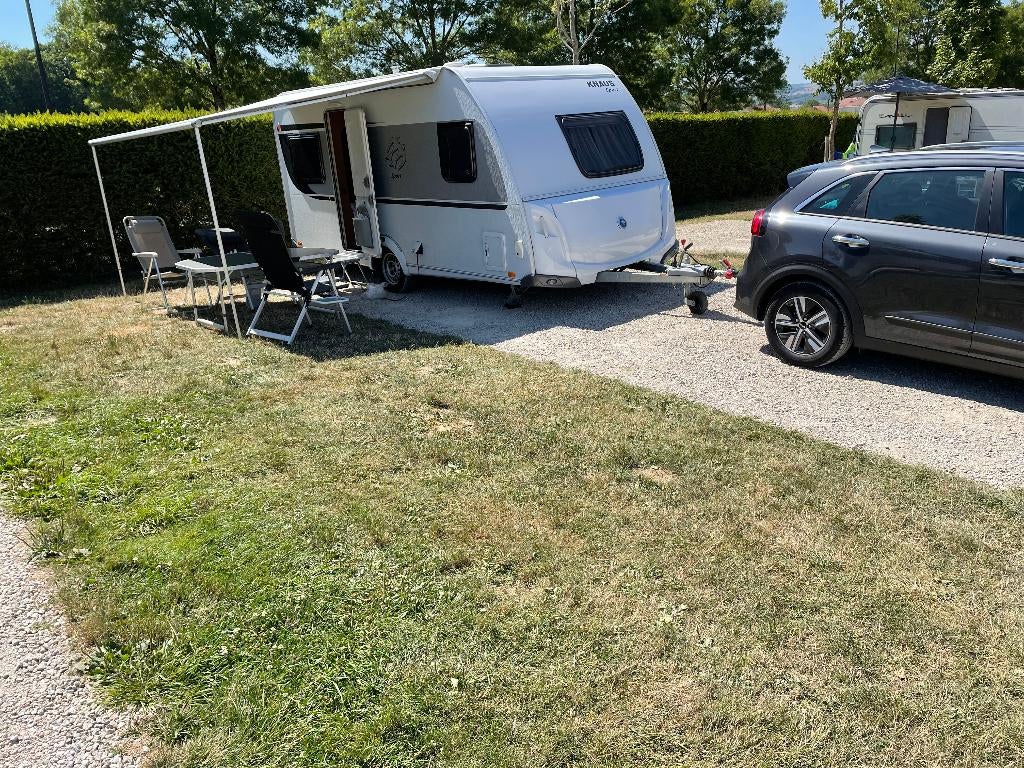 Te huur , zeer luxe en complete Knaus Sport 450 FU