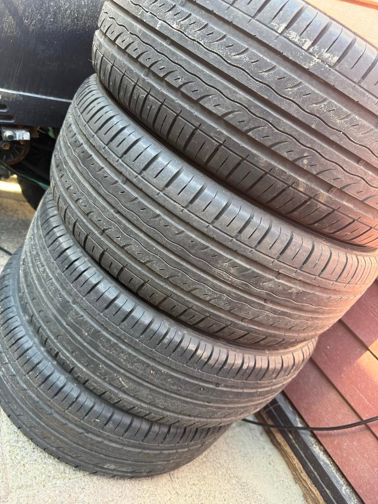 Kia velgen met Kumho zomerbanden 195/55/16 4x108 ET43, Ophalen, Gebruikt, 16 inch, Banden en Velgen