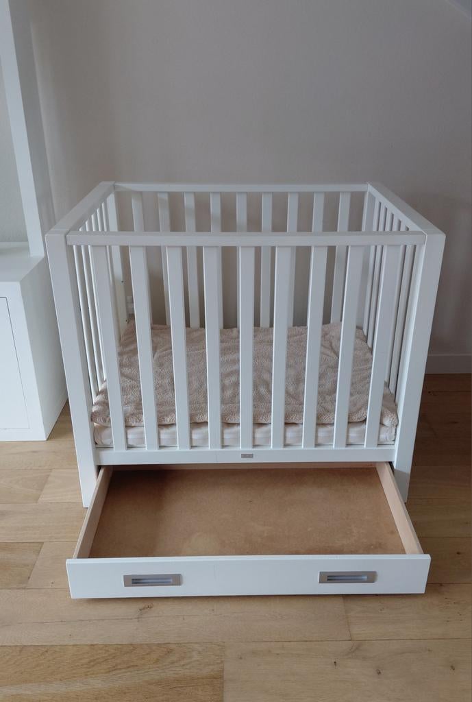 TWF Box wit met lade + accessoires (verstelbaar), Kinderen en Baby's, Boxen, Ophalen, Gebruikt, In hoogte verstelbaar