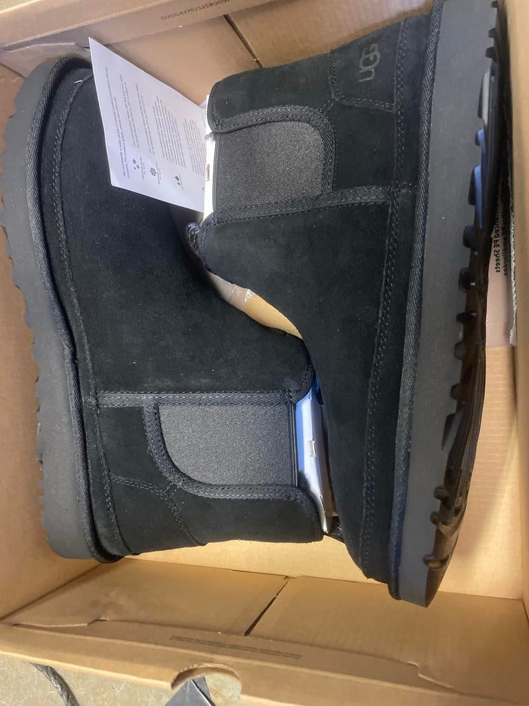 Nieuwe UGG M Neumel Chelsea Boots - Maat 44, Ophalen of Verzenden, Nieuw, Zwart, Boots