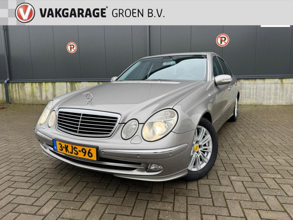 Mercedes-Benz E-klasse 280 Avantgarde Select / LPG / Climate, Auto's, Mercedes-Benz, Achterwielaandrijving, Gebruikt, Zwart, Open dak