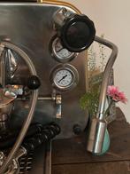 Industriële FEAMA koffiemachine, Stoompijpje, Gebruikt, 10 kopjes of meer, Koffiemachine